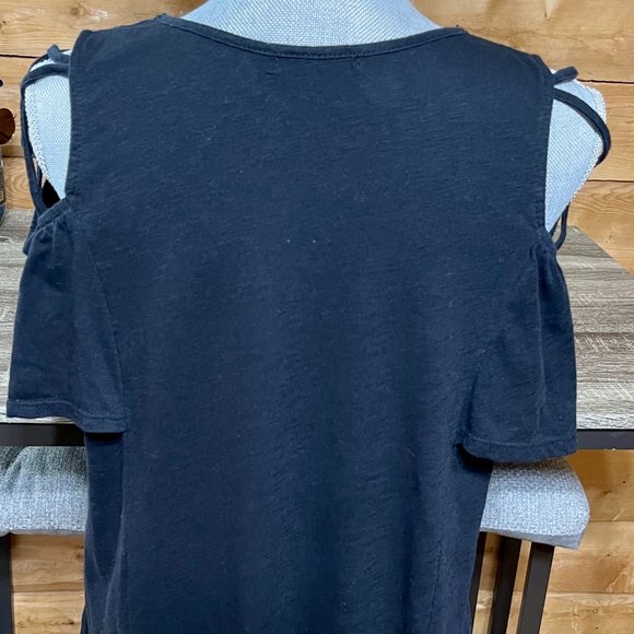 Cha Cha Vente Large Black cold shoulder top - Picture 6 of 7